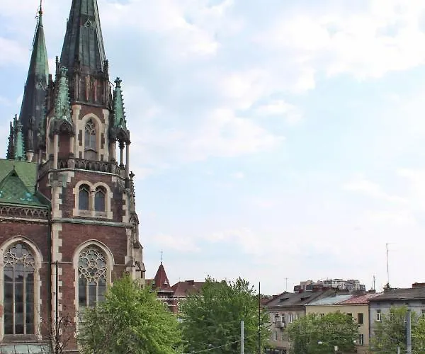 דירה віп простора біля вокзалу на вулиці городоцька 102