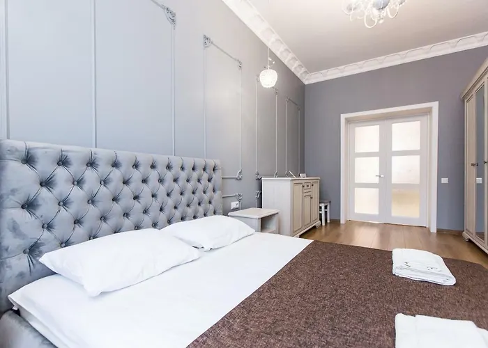 Apartment віп простора біля вокзалу на вулиці городоцька 102 Lviv